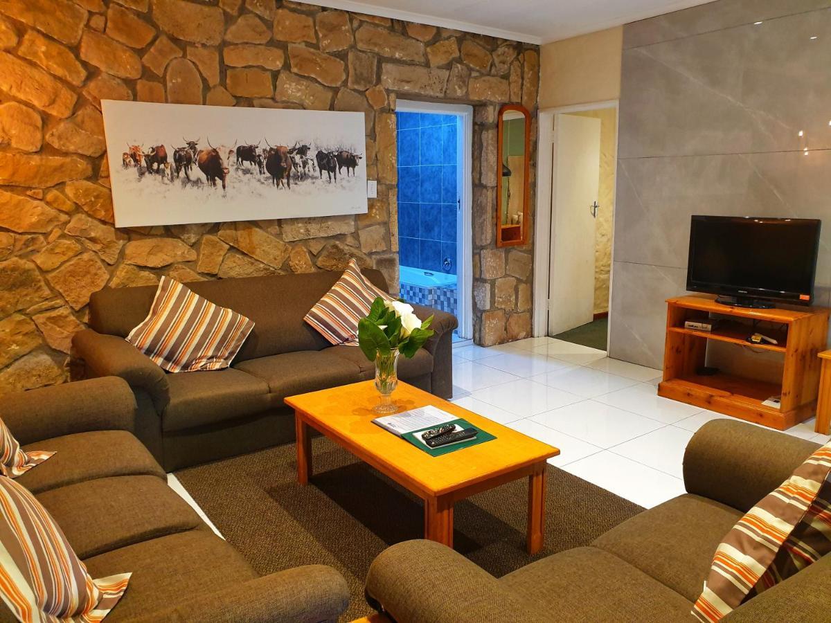 דראקנסברג גארדן Gooderson Leisure Mountain View Cottages Self Catering And Timeshare Resort מראה חיצוני תמונה